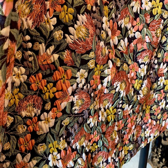 Loft Colorful Floral textured Skirt - Picture 5 of 6